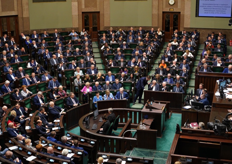 Posiedzenie Sejmu Poseł PiS zrzekł się mandatu poselskiego. Podano nazwisko następcy