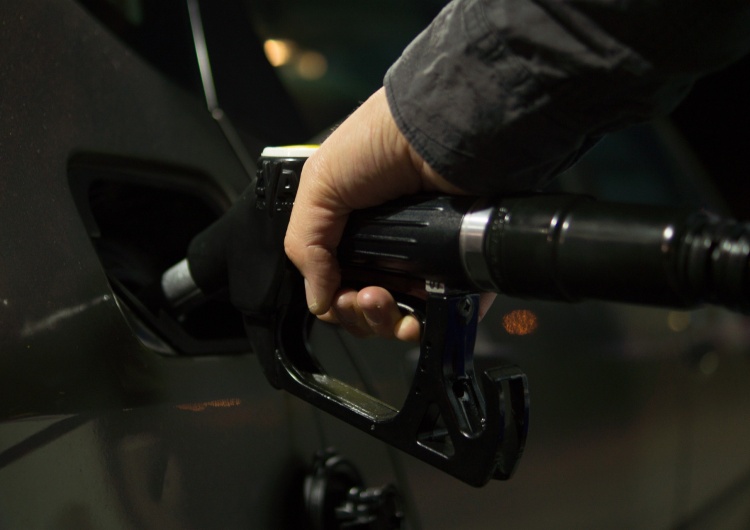  Nadchodzi spadek cen paliw? Eksperci wskazują możliwy scenariusz 