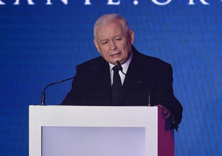 Jarosław Kaczyński Prezes PiS ma zapłacić Sikorskiemu 700 tys. zł. Prawnik Kaczyńskiego zabrał głos