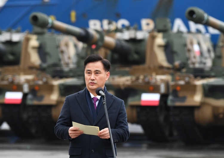  Eom Dong-hwan Minister koreańskiej DAPA: Czołgi K2 i armatohaubice K9 to wysoko ceniony sprzęt