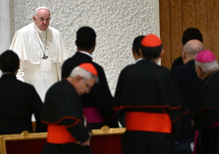 Papież Franciszek i kardynałowie na środowej audiencji generalnej w Watykanie Watykan: obradowała Rada Kardynałów