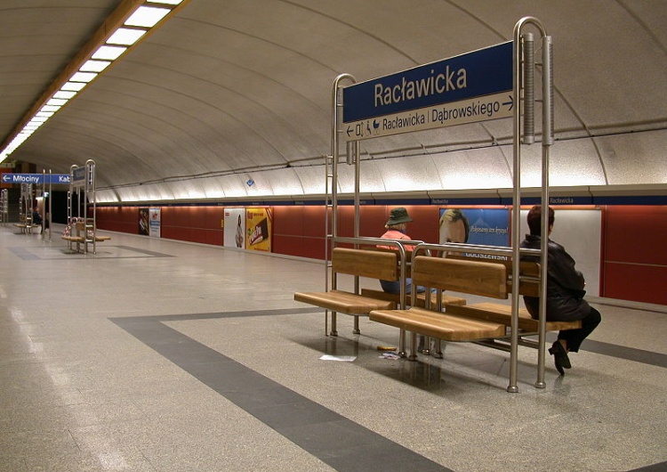 Metro w Warszawie Warszawa. Śmiertelny wypadek na stacji metra