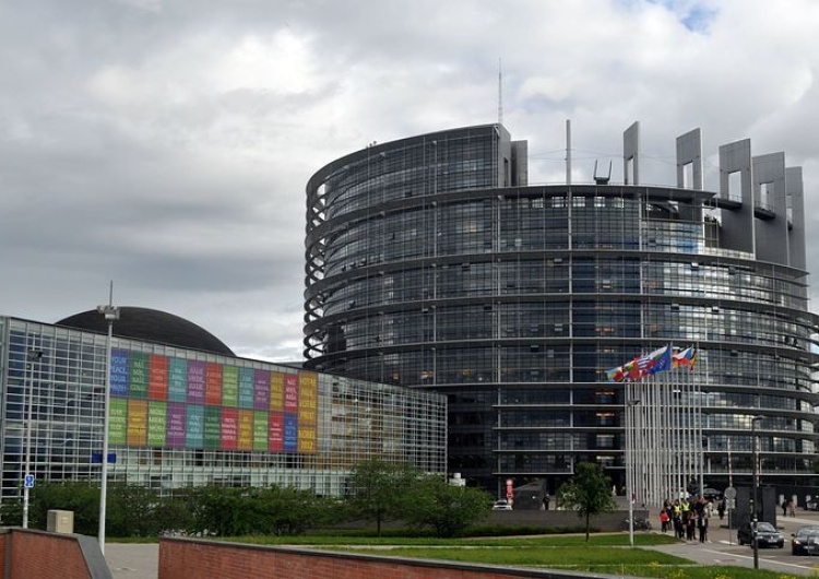 Parlament Europejski Qatargate. Korzenie sensacyjnej afery korupcyjnej w PE