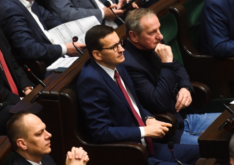 Premier Mateusz Morawiecki na sali obrad w Sejmu w Warszawie Niektórzy właściciele mieszkań zapłacą nowy podatek. Jest deklaracja premiera