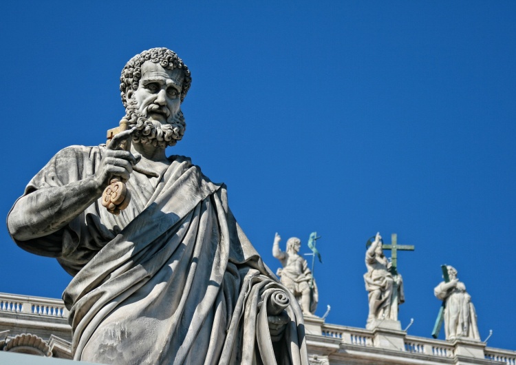 Statua św. Piotra, pl. Świętego Piotra, Watykan Watykan do Kościoła niemieckiego: Nie macie prawa ustanowienia Rady Synodalnej