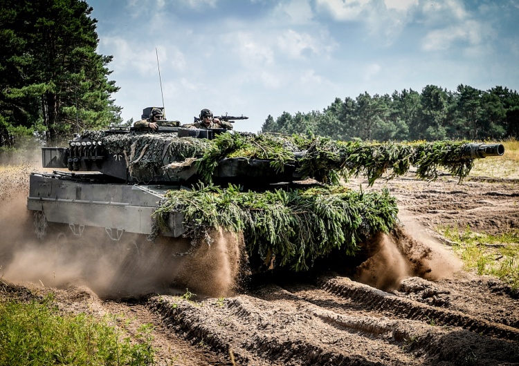 Czołg Leopard Niemiecki dziennik: „Kolejna klęska Scholza. Niemcy nie miały już wyboru”