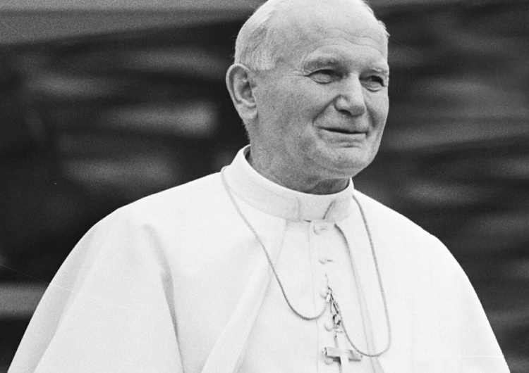 Święty Jan Paweł II „Świętość Jana Pawła II bywa często mylona z nieomylnością”