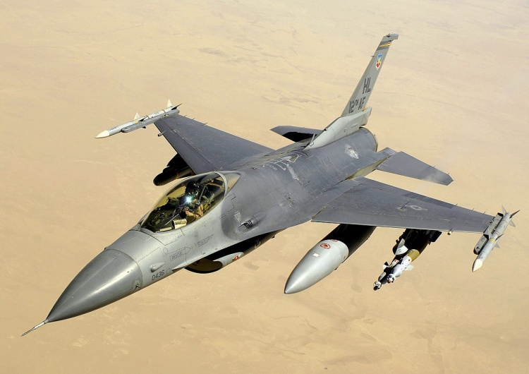 F-16 Lockheed Martin zwiększy produkcję F-16, by móc odpowiedzieć na potrzeby krajów wysyłających samoloty na Ukrainę