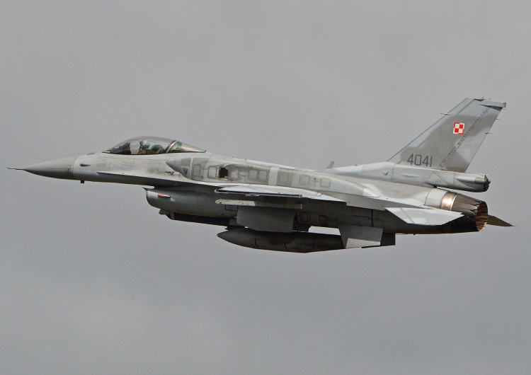 Polski F-16C Polskie F-16 dla Ukrainy? Szef biura Zełenskiego: „Mamy pozytywne sygnały”