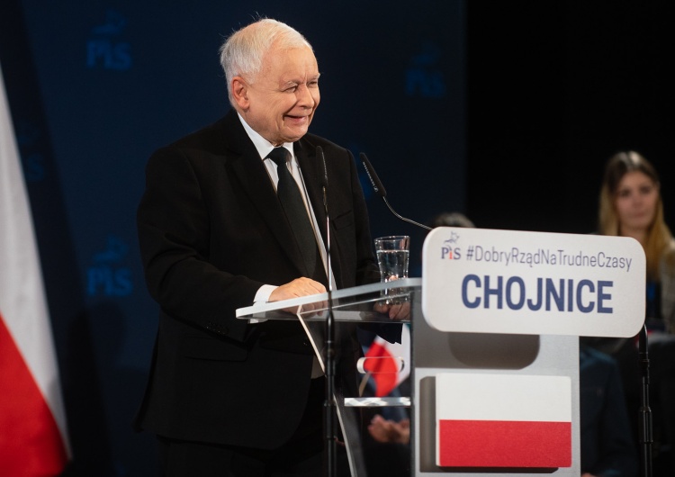 Prezes PiS J. Kaczyński w Chojnicach (08.12.2022) [najnowszy sondaż] PiS jako jedyna partia z rosnącym poparciem. Opozycja w tyle