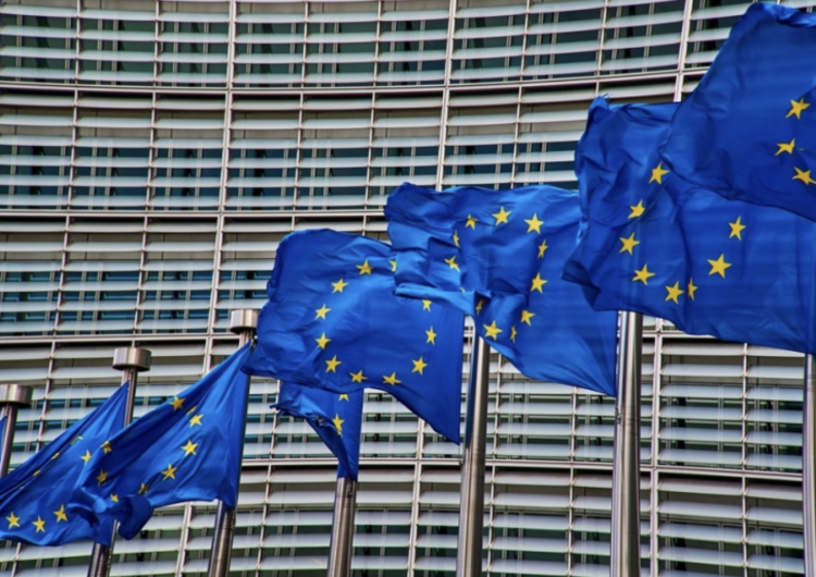 Budynek Komisji Europejskiej w Brukseli  Ryszard Czarnecki: Kłopoty z sankcjami...