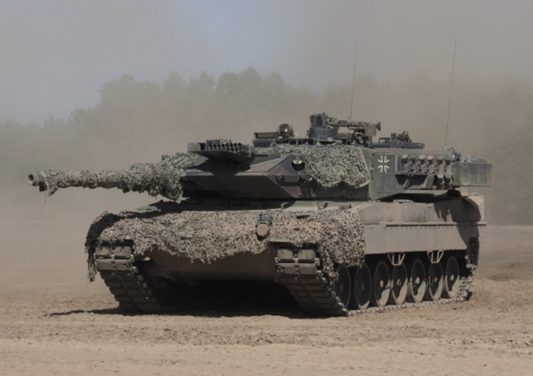 Czołg Leopard 2  Niemiecki polityk: „Czołgi Leopard dotrą na Ukrainę za późno”