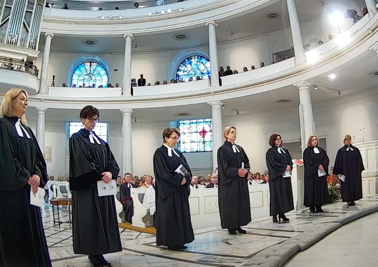 ordynacja kobiet w Kościele Ewangelicko-Augsburskim w RP Kościół prawosławny w Polsce wstrzymuje udział w wydarzeniach ekumenicznych po ordynacji kobiet u luteran