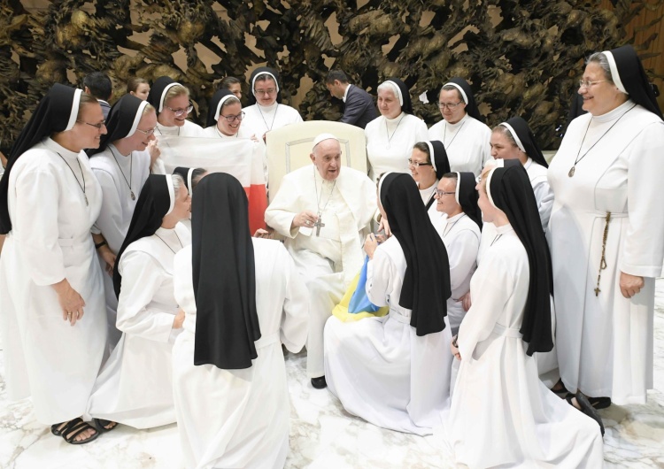 Papież Franciszek i dominikanki Papież: 