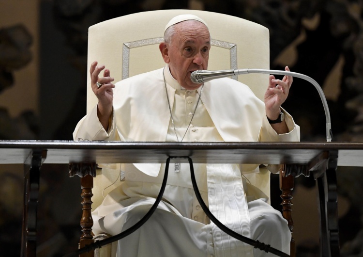 Papież Franciszek Rzecznik Kremla: Rosja nie sprzeciwia się pośrednictwu papieża, USA i Francji