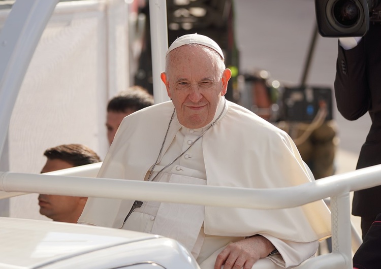 Papież Franciszek Papież do nauczycieli: Uważajcie na ideologiczną kolonizację, to zagłada!