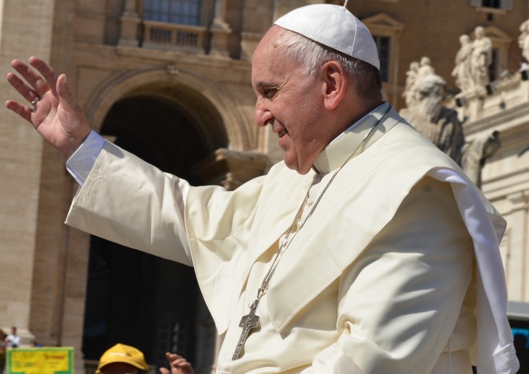 Papież Franciszek Papież rozwiązał władze Caritas Internationalis i mianował swego komisarza
