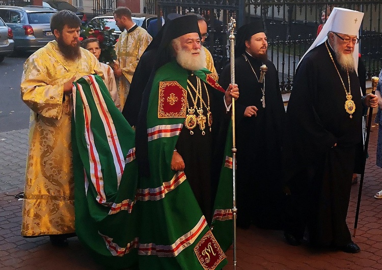Patriarcha Teodor II Egipt: Patriarcha aleksandryjski przestał wymieniać imię patriarchy Cyryla podczas liturgii