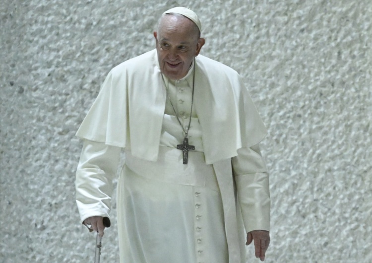 Papież Franciszek Franciszek: Dziękujmy Bogu za to, że dał nam Papieża Benedykta XVI