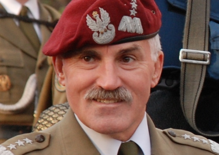 Generał Mieczysław Bieniek, były zastępca dowódcy strategicznego NATO „Jest groźba eskalacji”. Generał Bieniek wyjaśnia, o co chodzi Putinowi